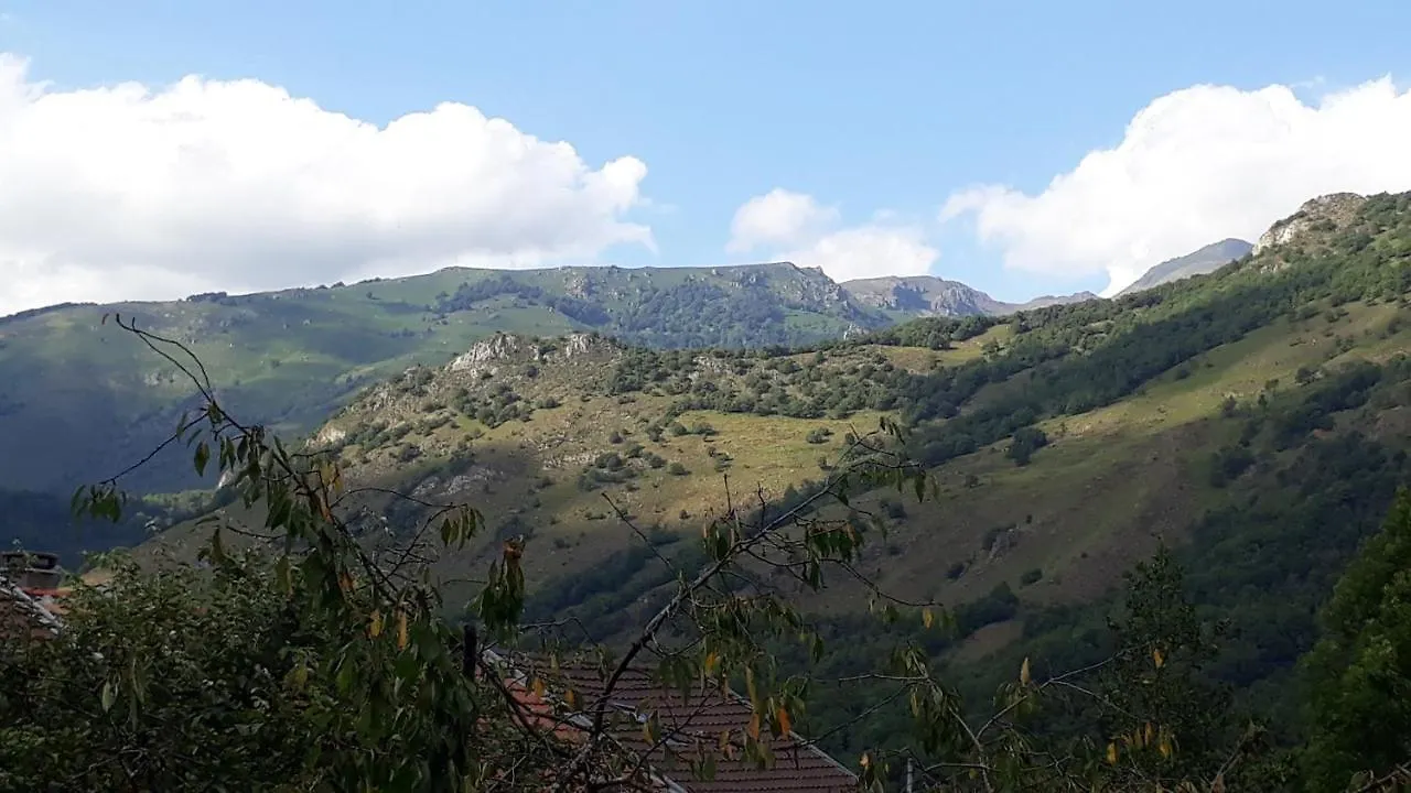 La Sereine Pech 0*,  Frankrike
